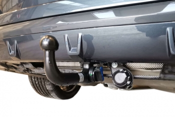 BMW X5 (G05) 08 / 2018- Montage der Anhängerkupplung und des Kabelsatzes