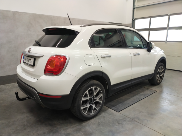 Fiat 500X 334 2014-2017 - montaż haka holowniczego i wiązki elektrycznej