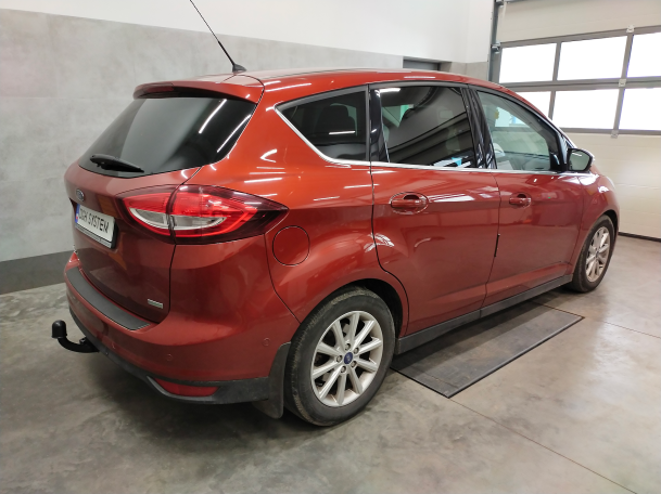 Ford C-Max DXA II 2010-2019 - montaż haka holowniczego i wiązki elektrycznej