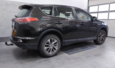 Toyota RAV4 2016-2018 - montaż haka holowniczego i wiązki elektrycznej Słupsk/Kobylnica