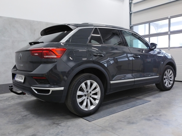 VW T-Roc 2017-  montaż haka holowniczego i wiązki elektrycznej Słupsk Kobylnica woj. Pomorskie