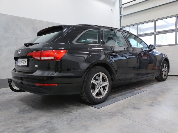 Audi A4 B9 Avant - montaż haka holowniczego i wiązki elektrycznej