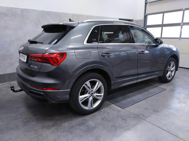 Audi Q3 F3B od 2018 - montaż haka holowniczego i wiązki elektrycznej