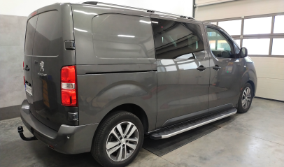 Peugeot Expert VAN od 2016 - montaż haka holowniczego i wiązki elektrycznej