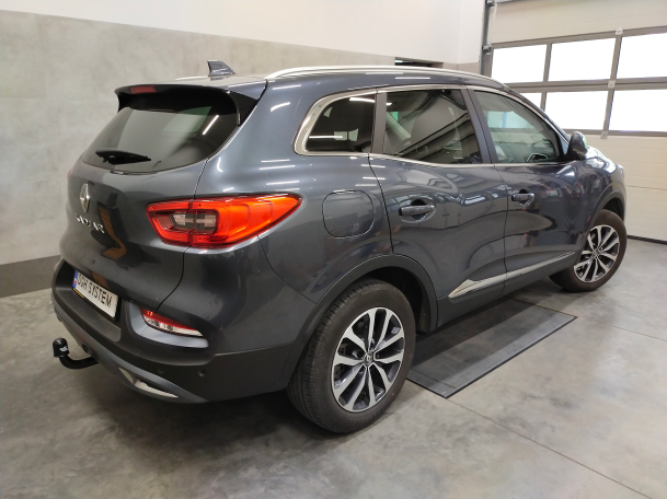 Renault Kadjar 2018-2022 - montaż haka holowniczego i wiązki elektrycznej