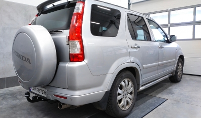 Honda CR-V 2002-2007 - montaż haka holowniczego i wiązki elektrycznej