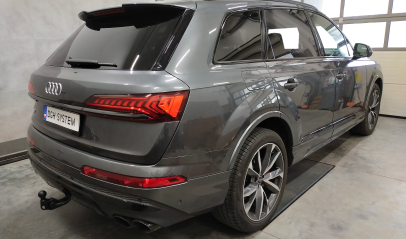 A-127 - Steinhof - 2025.4.24 - Audi Q7 II 2019- montaż haka holowniczego i wiązki elektrycznej Słupsk / Kobylnica