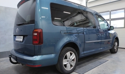 VW Caddy IV - montaż haka holowniczego i wiązki elektrycznej