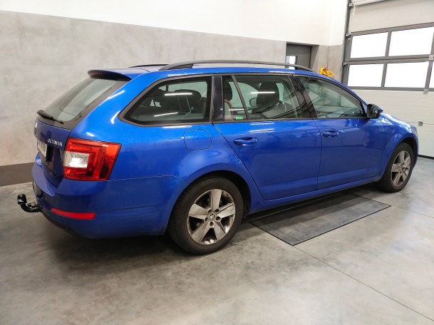 Skoda Octavia III Kombi 2013-2020 - montaż haka holowniczego i wiązki elektrycznej