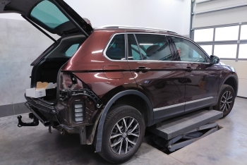 Volkswagen Tiguan II od 2016 - montaż haka holowniczego i wiązki elektrycznej