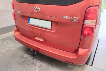 Toyota ProAce Verso VAN od 2016 - montaż haka holowniczego i wiązki elektrycznej
