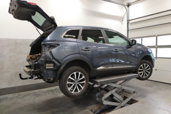 Renault Kadjar 2018-2022 - montaż haka holowniczego i wiązki elektrycznej