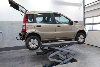 Fiat Panda II - montaż haka holowniczego i wiązki elektrycznej