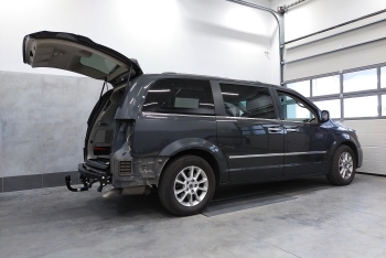 Lancia Voyager - montaż haka holowniczego i wiązki elektrycznej Słupsk woj. Pomorskie