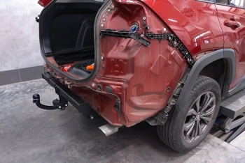 Toyota RAV4 V 5 drz. od 12.2018 - montaż haka holowniczego i wiązki elektrycznej Słupsk / Kobylnica