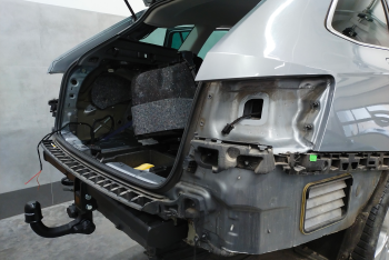 Skoda Superb III Kombi od 03.2015 - montaż haka holowniczego i wiązki elektrycznej (woj. Pomorskie)