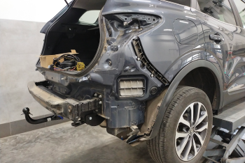 Renault Kadjar 2018-2022 - montaż haka holowniczego i wiązki elektrycznej