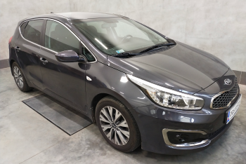 Kia Cee'd JD Hatchback 2012-2018 - montaż haka holowniczego i wiązki elektrycznej