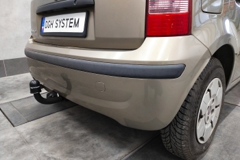 Fiat Panda II - montaż haka holowniczego i wiązki elektrycznej