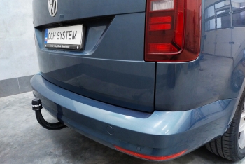 VW Caddy IV - montaż haka holowniczego i wiązki elektrycznej