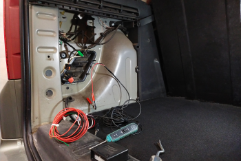 Citroen Berlingo L1 04.2008-2018 - montaż haka holowniczego i wiązki elektrycznej (Słupsk / Kobylnica)