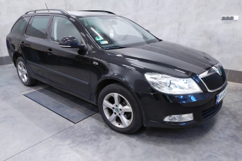 Skoda Octavia 1Z5 II Kombi 2005-2013 - montaż haka holowniczego i wiązki elektrycznej