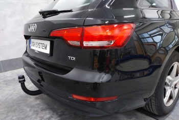 Audi A4 B9 Avant - montaż haka holowniczego i wiązki elektrycznej
