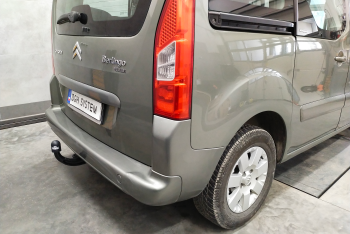 Citroen Berlingo L1 04.2008-2018 - montaż haka holowniczego i wiązki elektrycznej (Słupsk / Kobylnica)