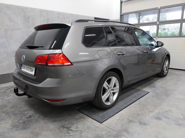 VW Golf VII Variant od 2013 - montaż haka holowniczego i wiązki elektrycznej