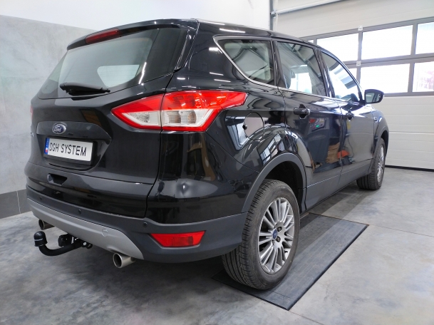 Ford Kuga II od 2013 - montaż haka holowniczego i wiązki elektrycznej