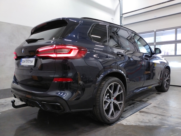 BMW X5 (G05) od 2018 - montaż haka holowniczego i wiązki elektrycznej