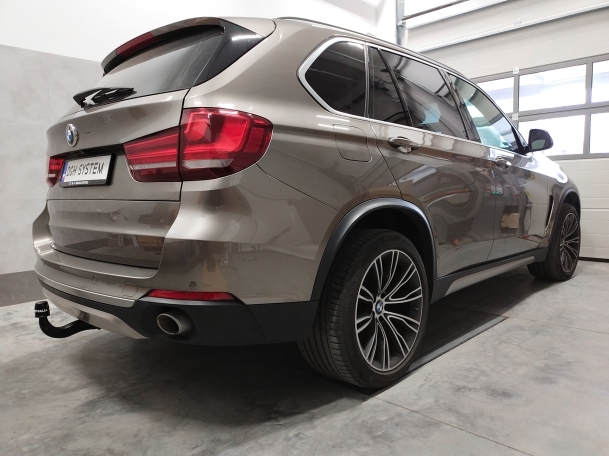 BMW X5 (F15) 2013-2018 - montaż haka holowniczego i wiązki elektrycznej Słupsk woj. Pomorskie