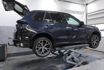 BMW X5 (G05) od 2018 - montaż haka holowniczego i wiązki elektrycznej