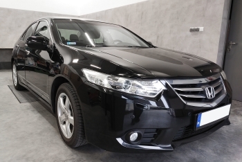 Honda Accord VIII Sedan - montaż haka holowniczego i wiązki elektrycznej